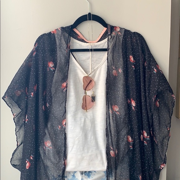 Desert Rose Cover Up - Picture 2 of 4